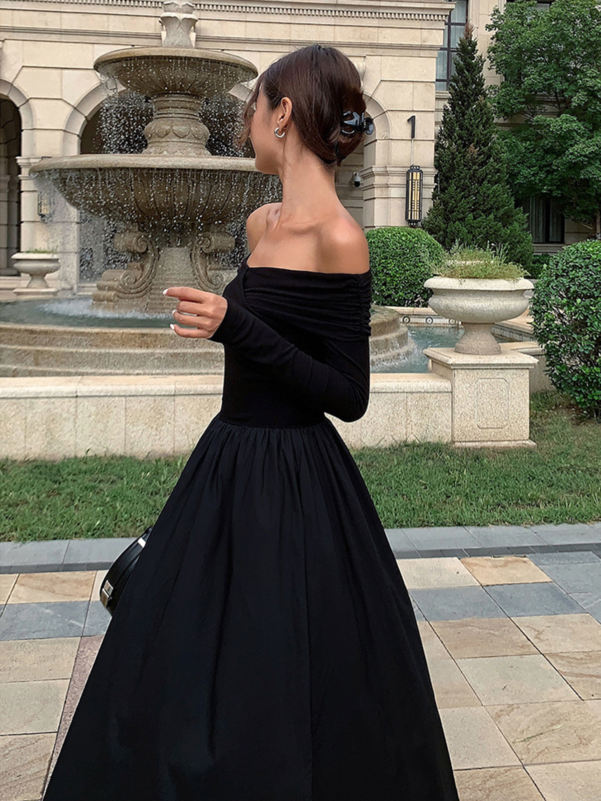 Reverlace – Schulterfreies, langes, überkreuztes Kleid