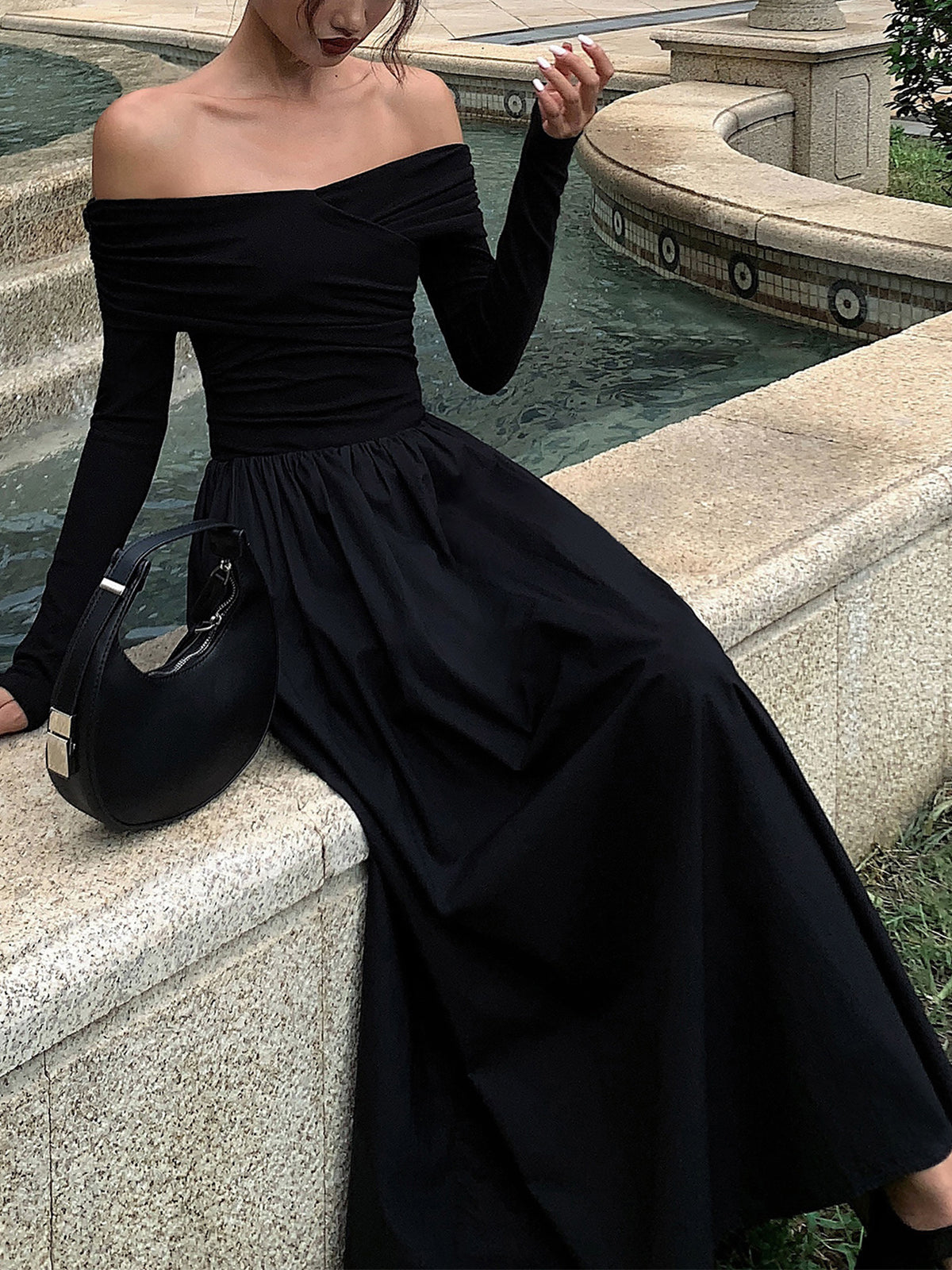 Reverlace – Schulterfreies, langes, überkreuztes Kleid