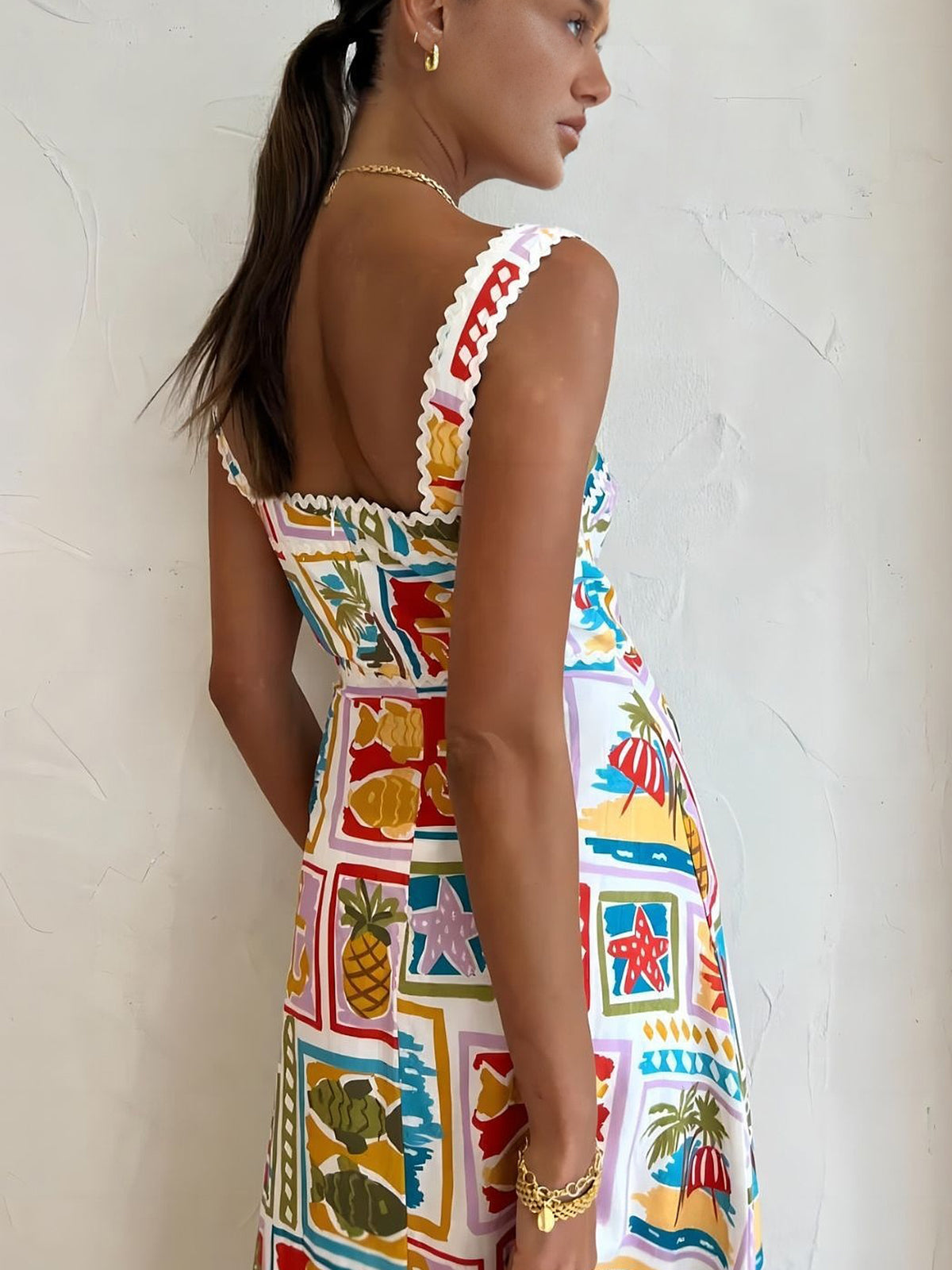 Langes, ärmelloses Kleid mit Graffiti-Print von Lucel