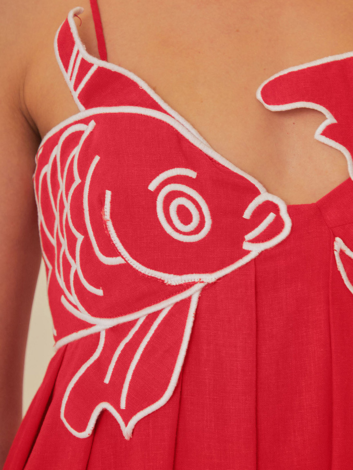 Rila – Halbtransparentes Camisole-Kleid mit Fischstickerei