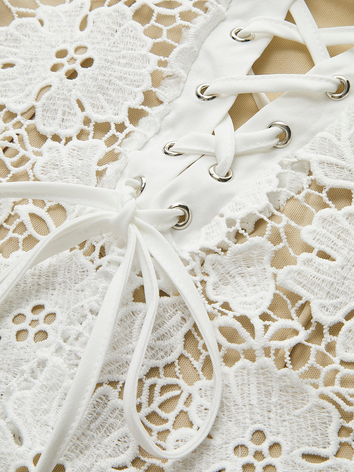 Halbtransparentes Camisole-Kleid „Liane“ aus doppellagiger Spitze
