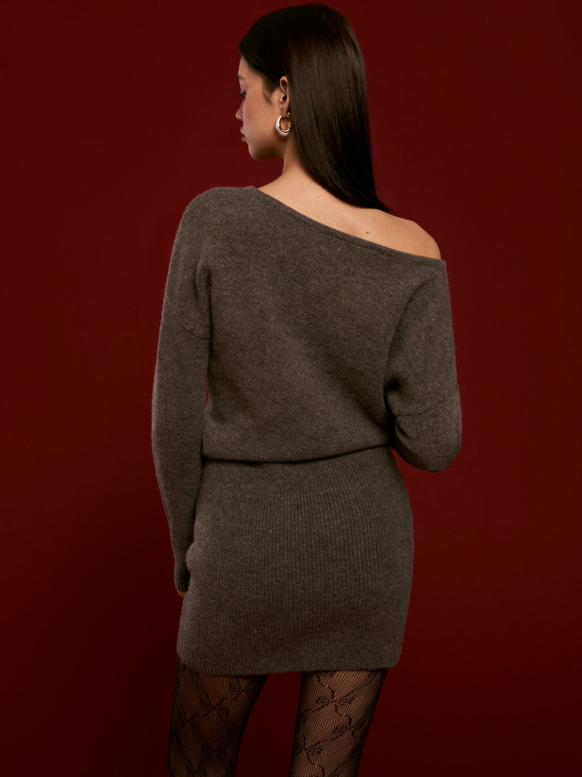 Asymmetrisches Pulloverkleid aus Wollmischung von Etherlace