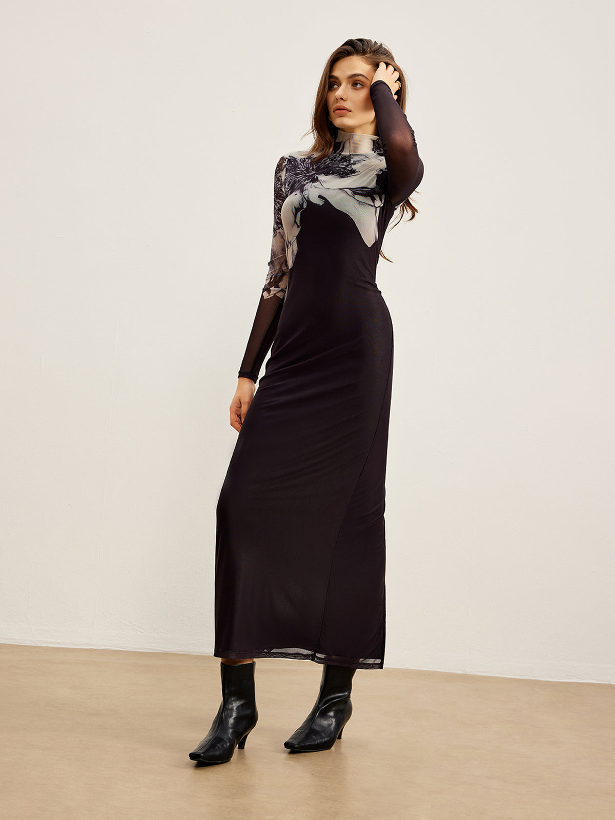 Myrviel bedrucktes Netzkleid mit Stehkragen