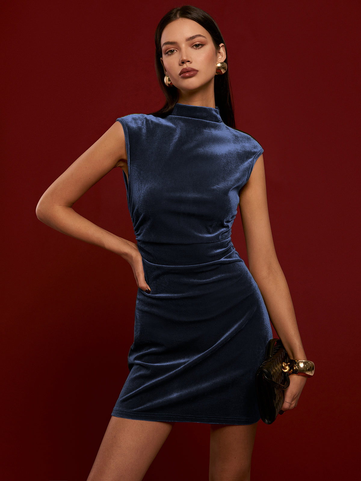 Luxbloom – Ärmelloses Samtkleid mit Stehkragen