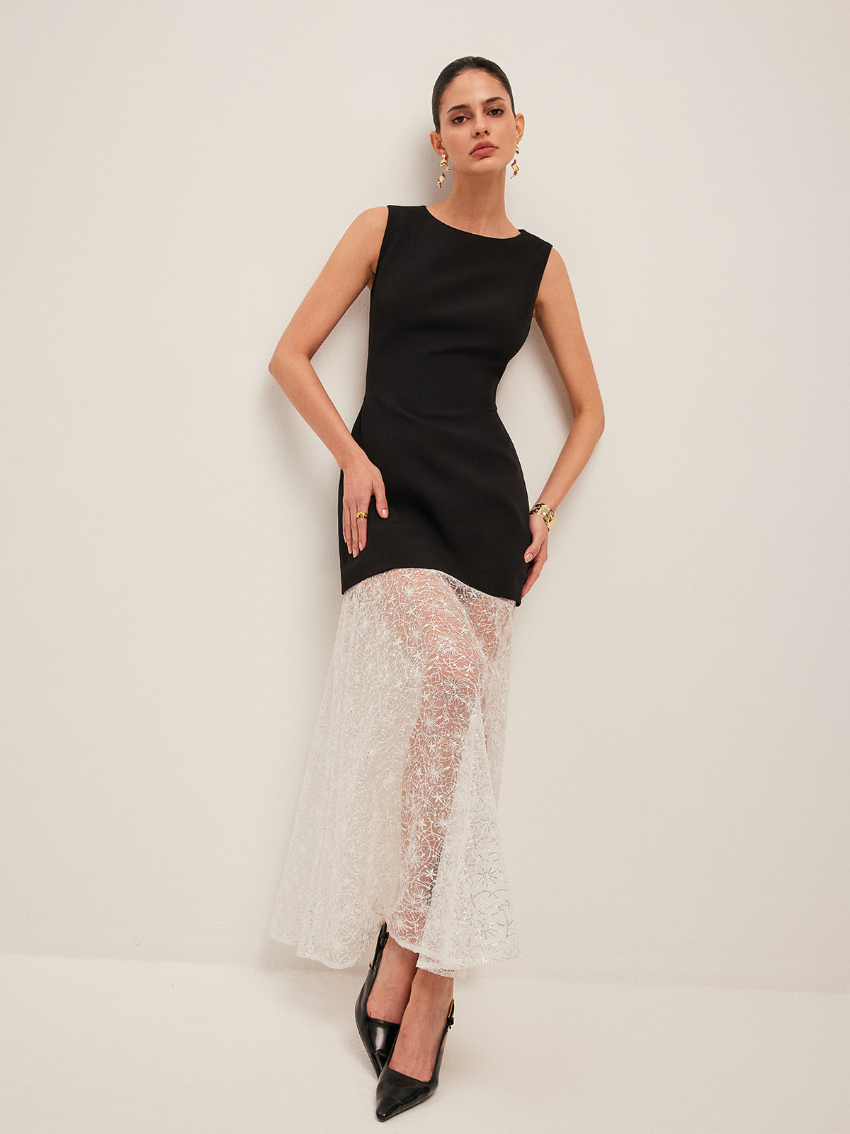 Starglow – Ärmelloses Kleid mit transparentem Spitzeneinsatz