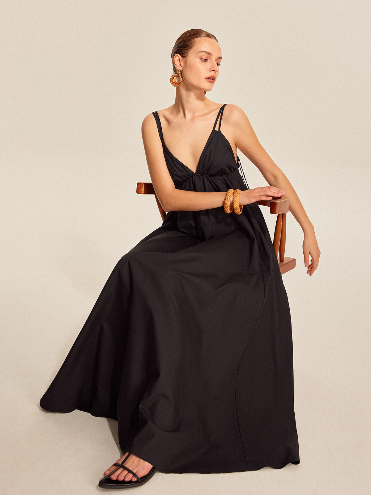 Enchantlace – Camisole-Kleid mit V-Ausschnitt und Doppelträgern