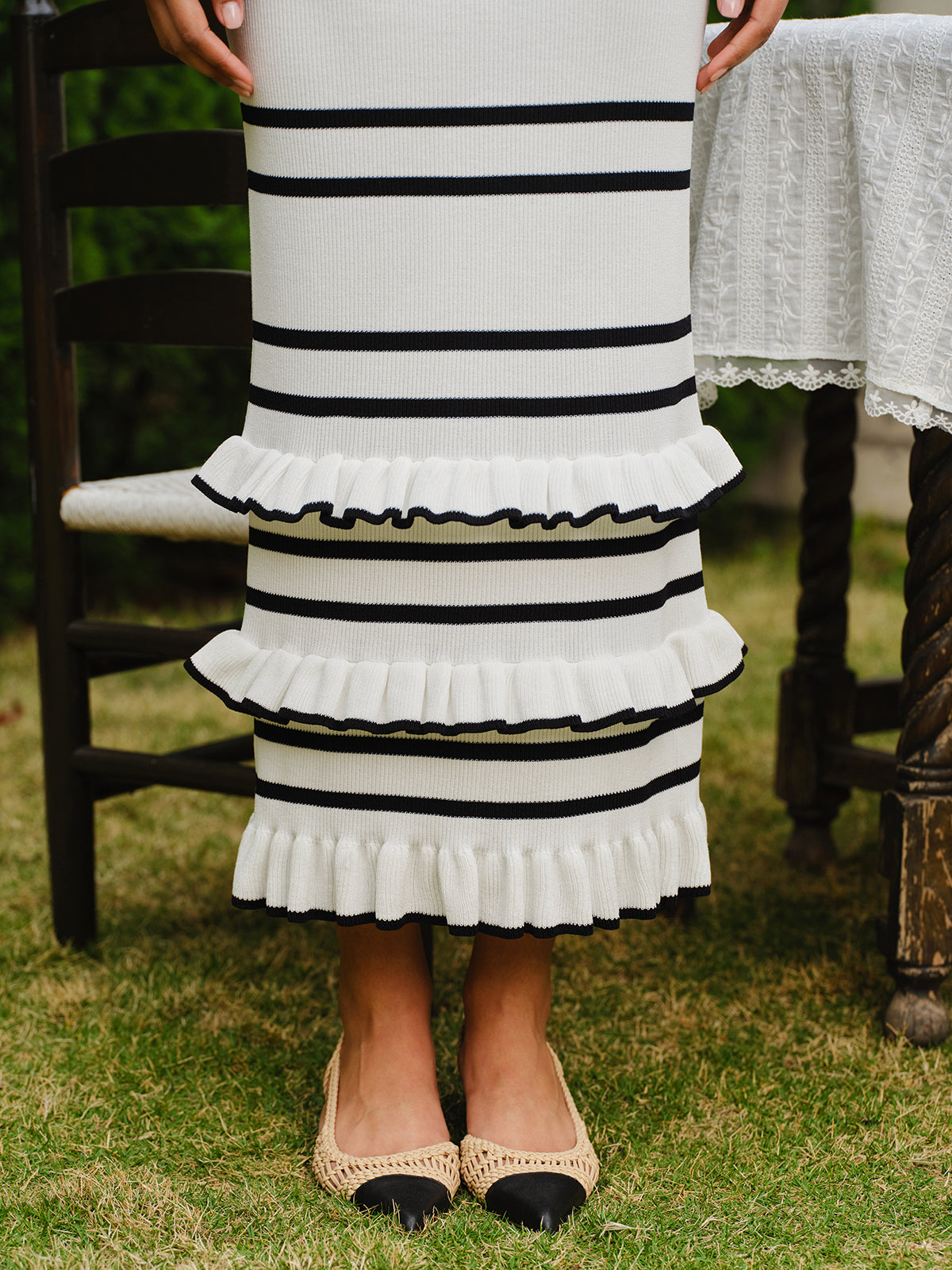 Miracledust – Gestreiftes Pulloverkleid mit Rüschen