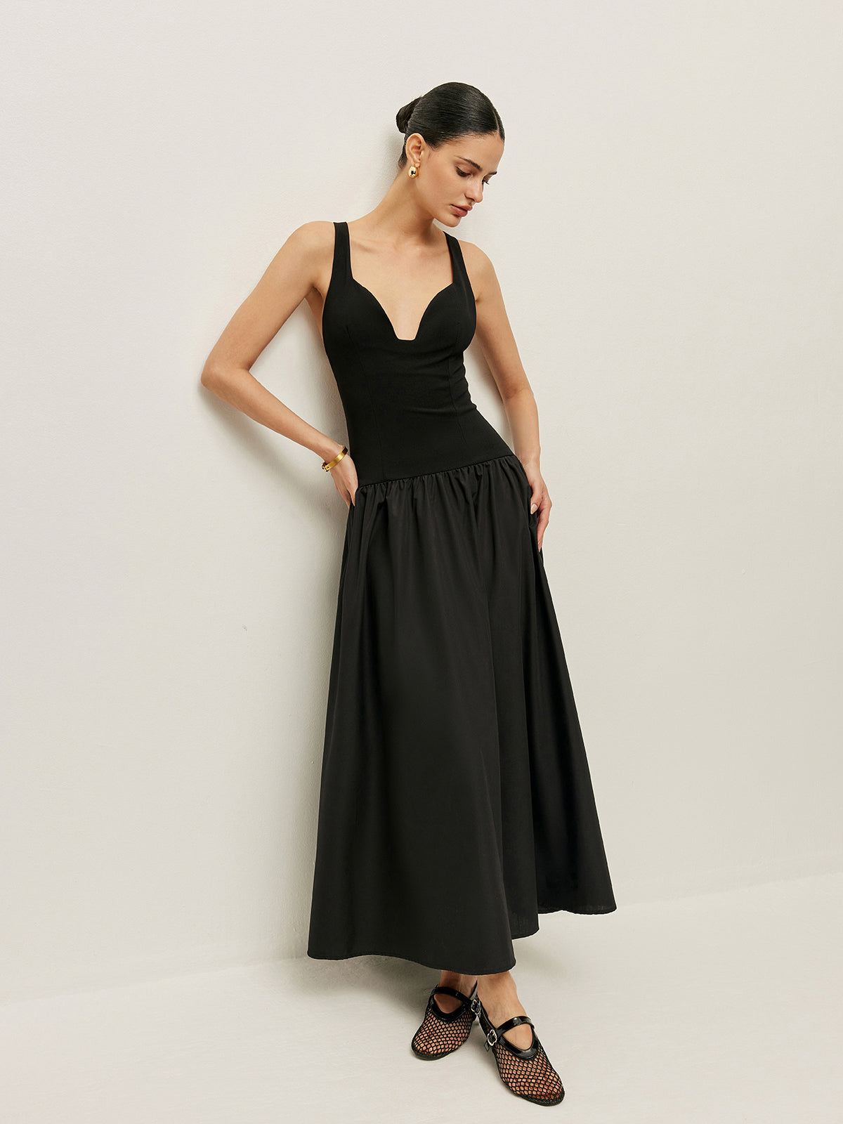 Mystfire Kleid aus kontrastierendem Stoff mit gekreuzten Rücken