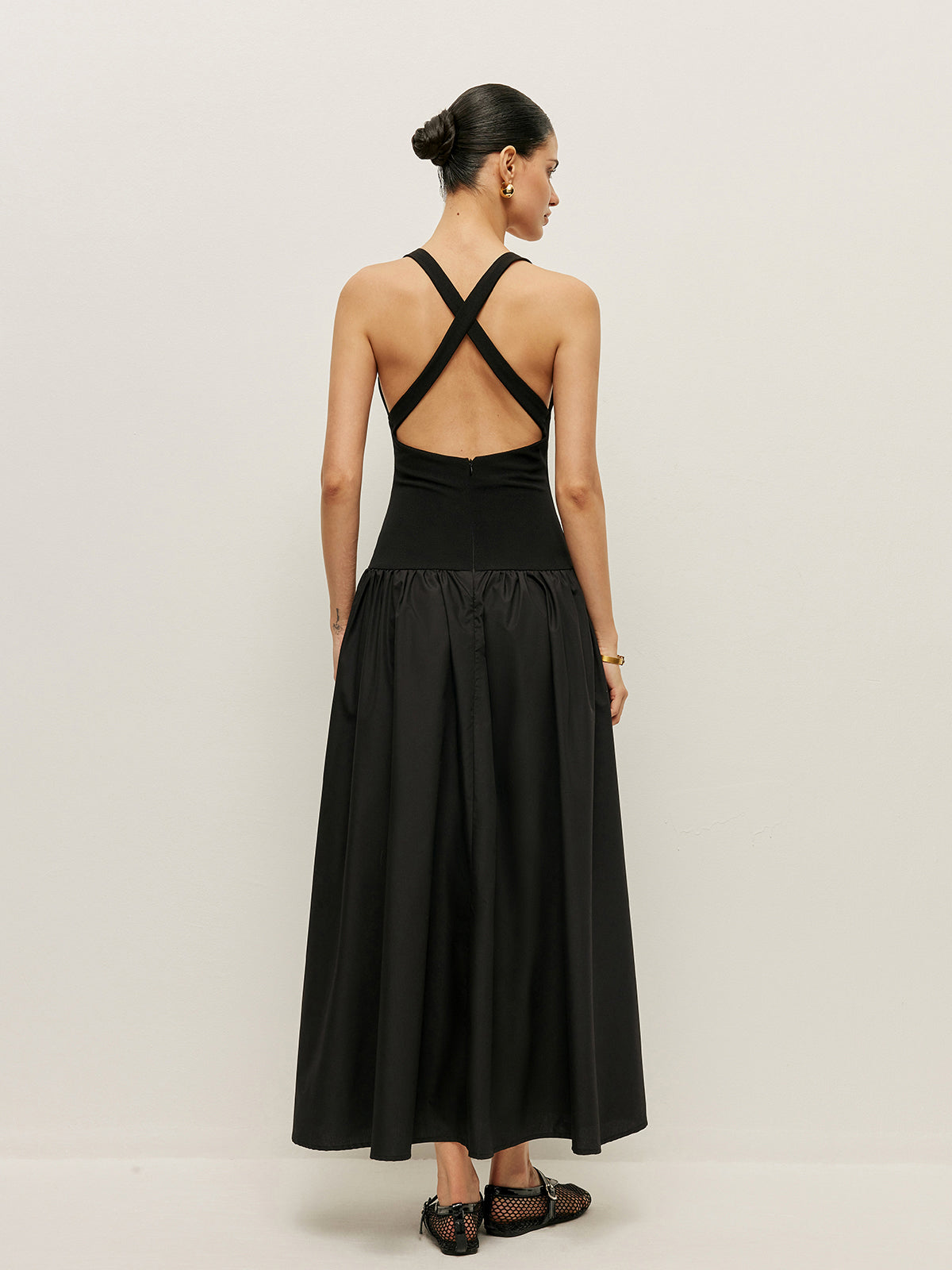 Mystfire Kleid aus kontrastierendem Stoff mit gekreuzten Rücken