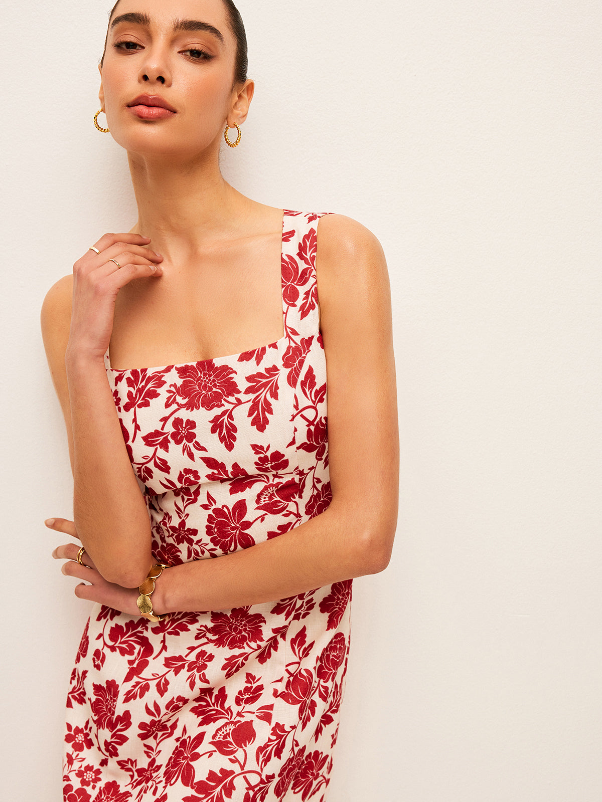 Kleid mit eckigem Ausschnitt und Flora-Print von Starwind