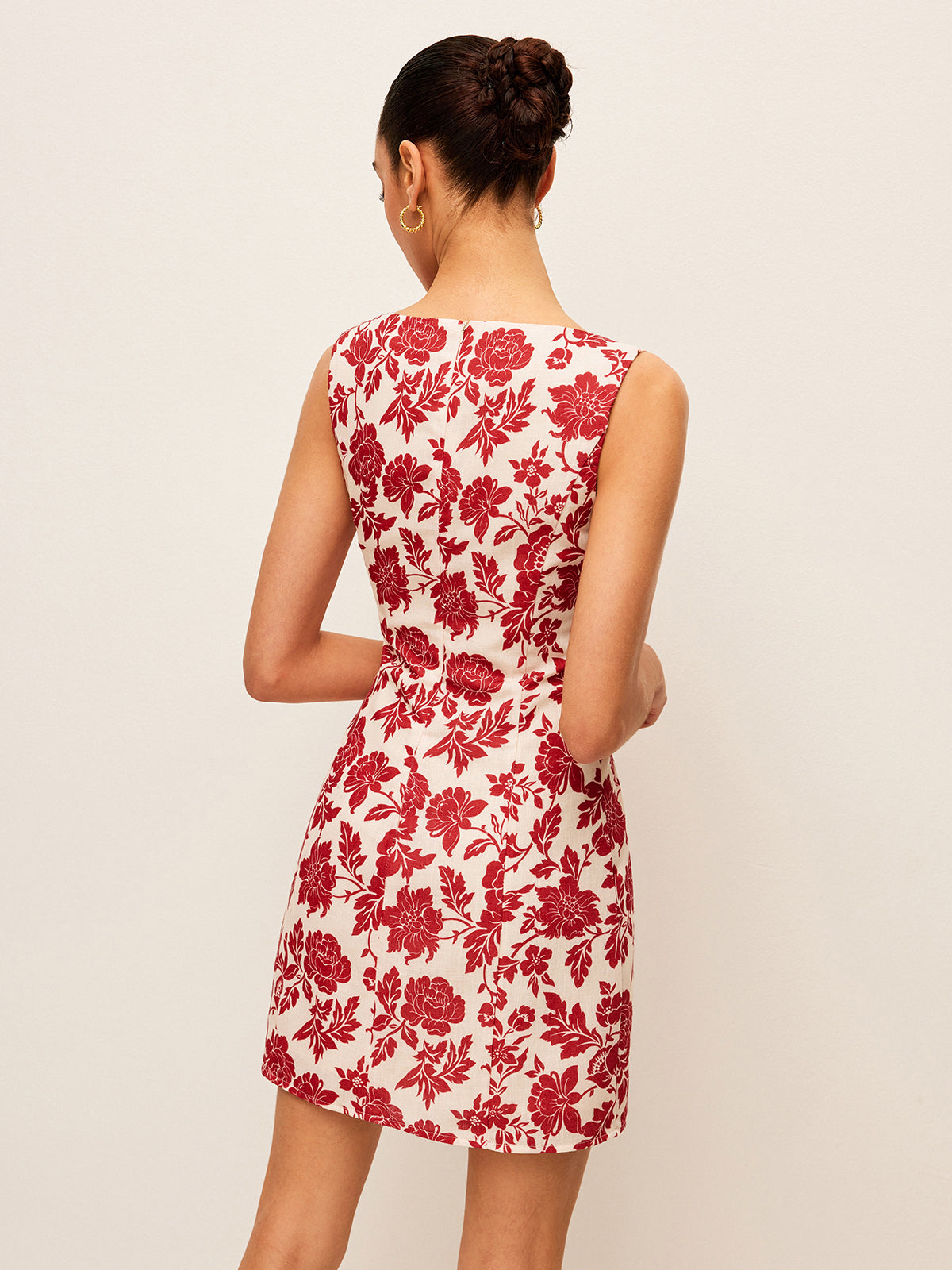 Kleid mit eckigem Ausschnitt und Flora-Print von Starwind