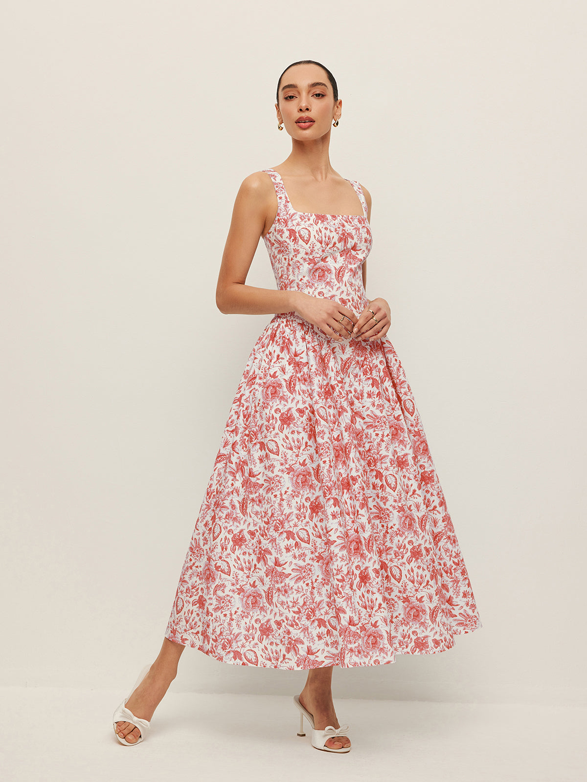 Orelle – Bedrucktes Kleid mit eckigem Ausschnitt und Taschen