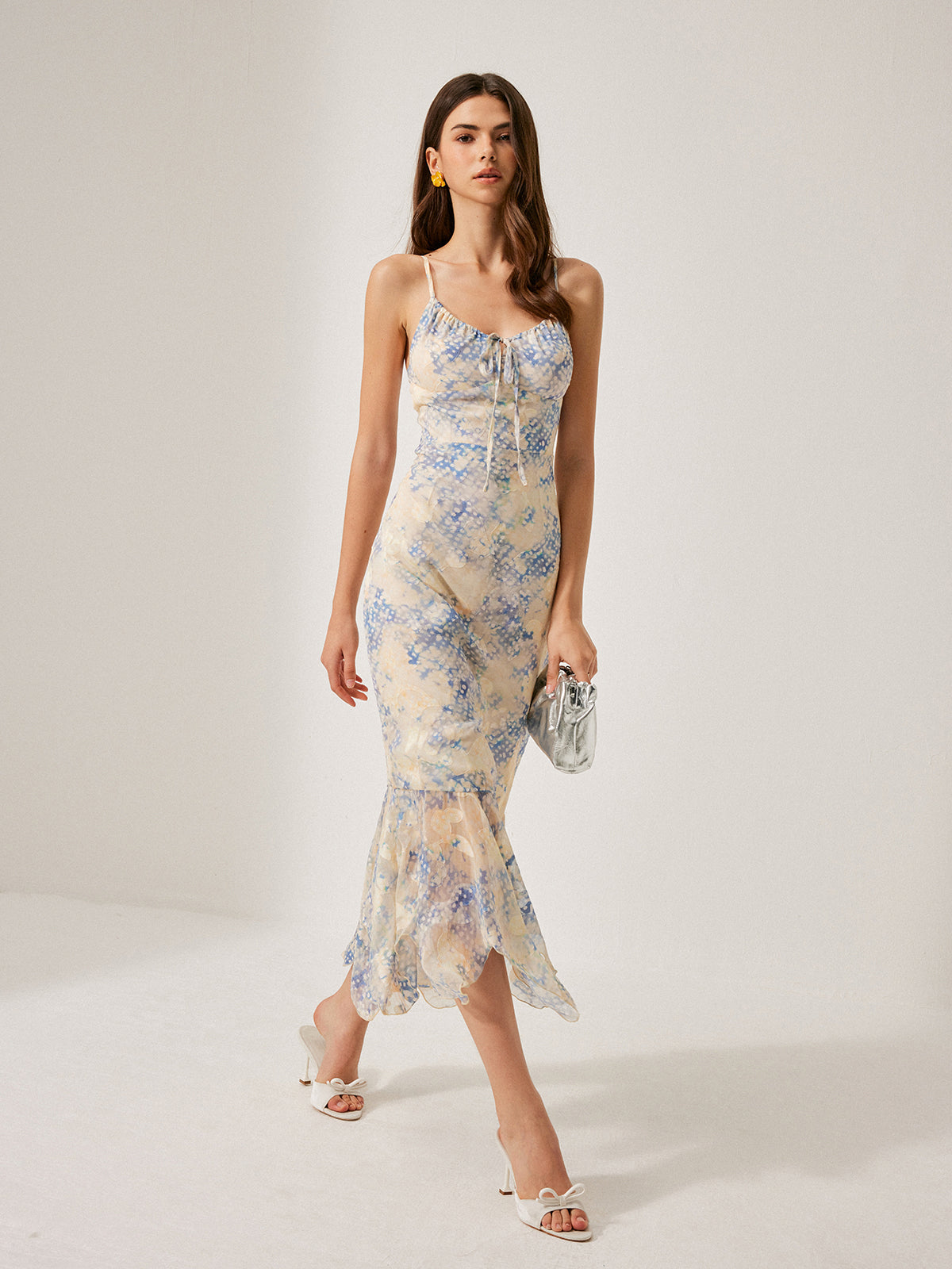 Prismfire – Chiffonkleid mit Bindeband vorn und ausgestelltem Saum