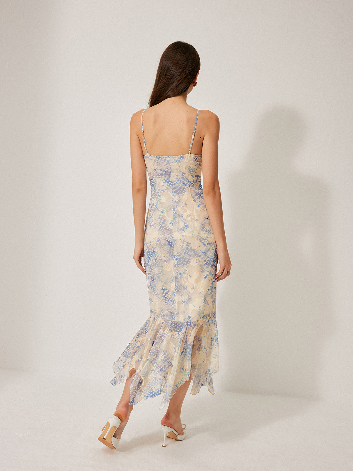 Prismfire – Chiffonkleid mit Bindeband vorn und ausgestelltem Saum