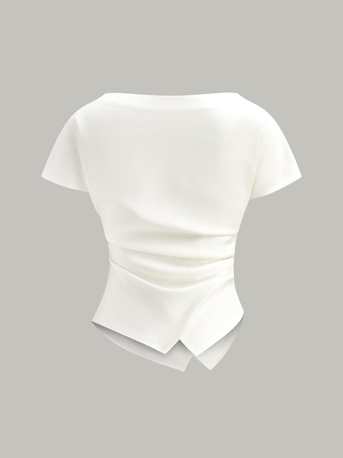 Rielle – T-Shirt mit asymmetrischem Saum und Rüschen
