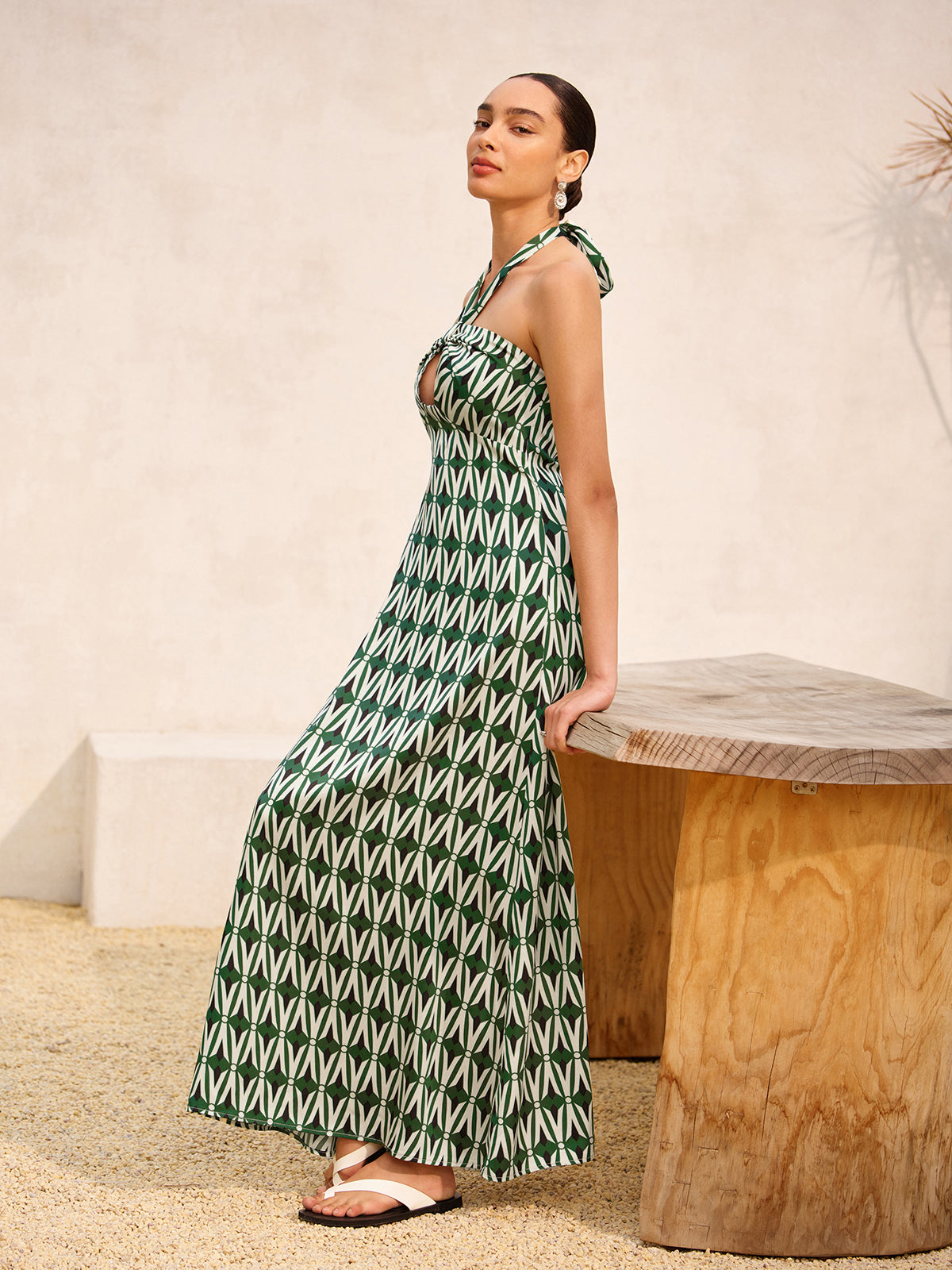 Majestlace Neckholder-Kleid mit Schlüsselloch
