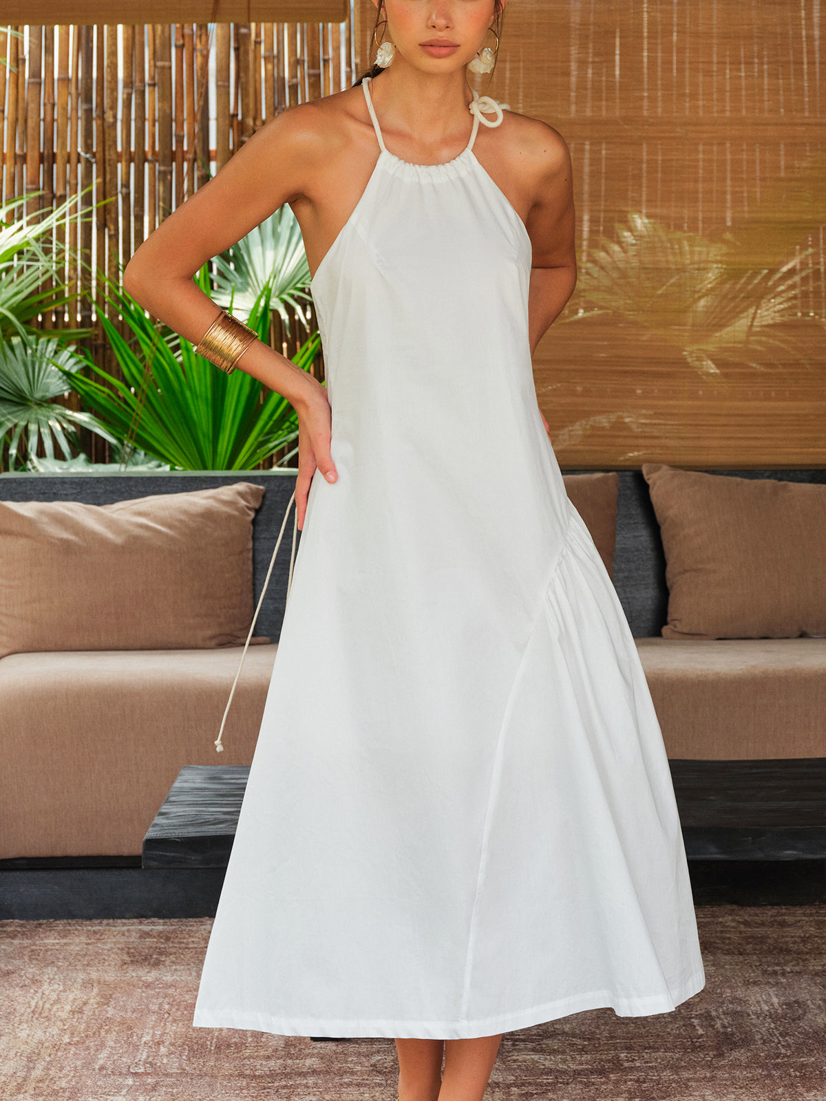 Radidust – Neckholderkleid mit Makramee-Rücken