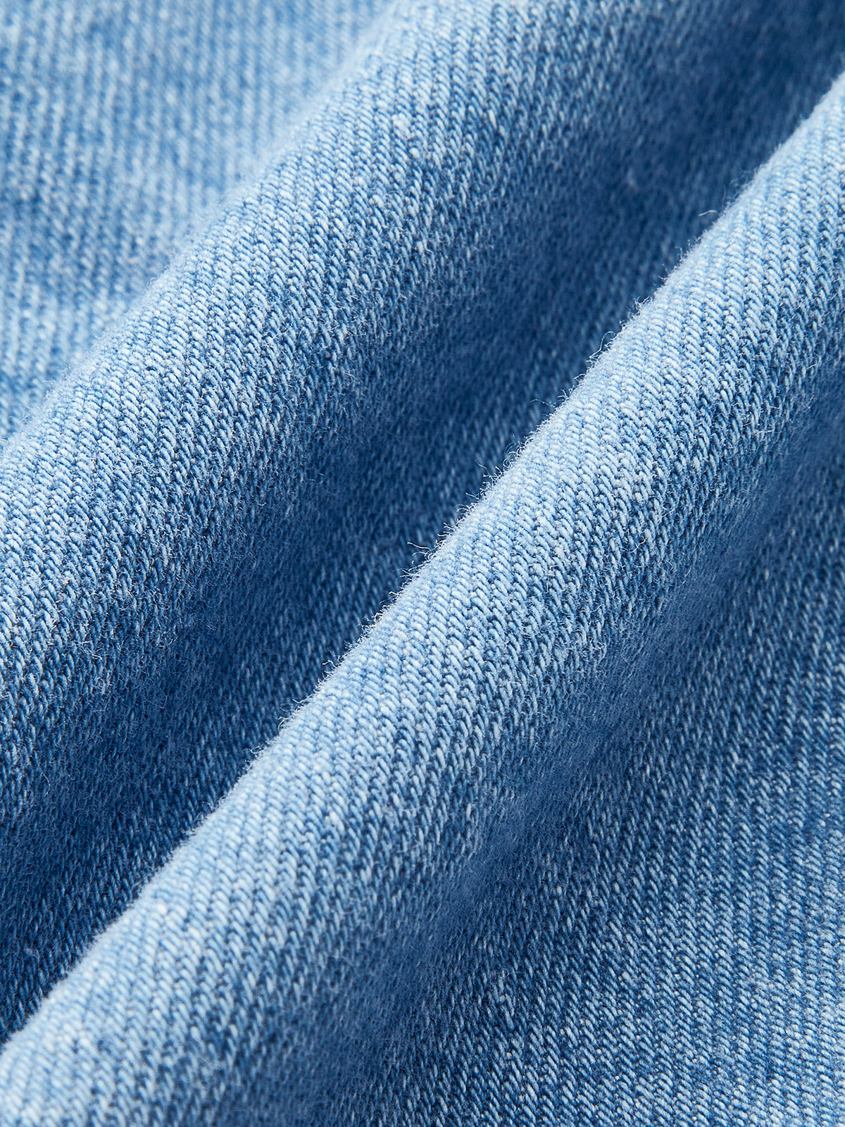 Lorys halterneckklänning med spänne och detalj i denim