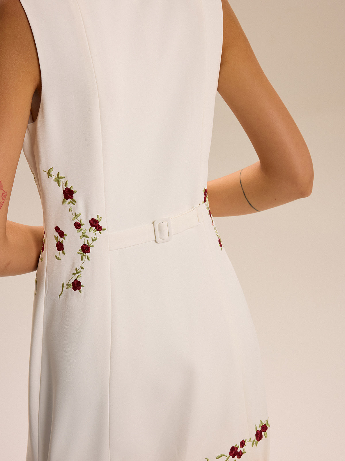 Valian Broderad Blommig Miniklänning