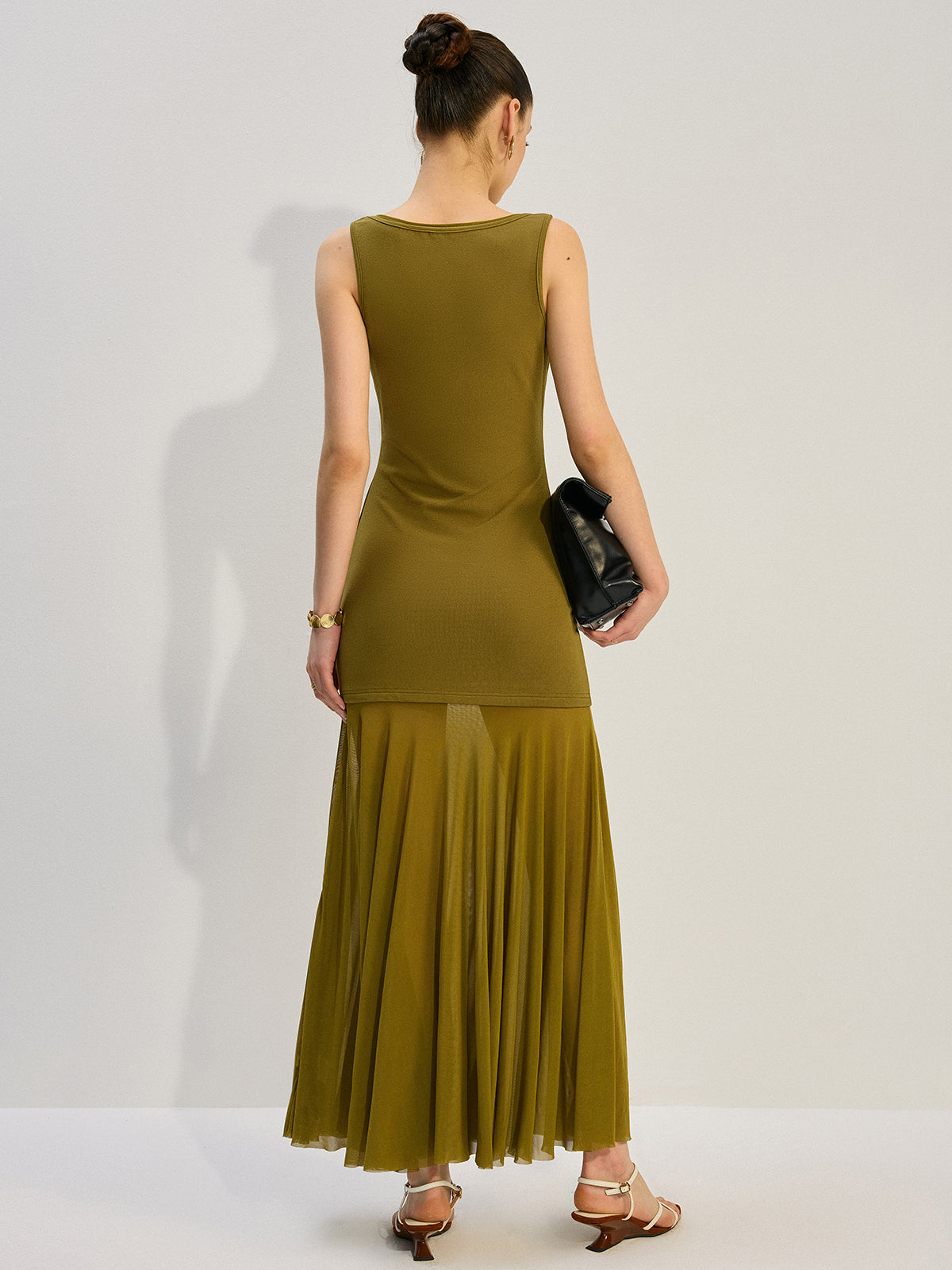 Shimrose – Ärmelloses Maxikleid mit transparenten Einsätzen
