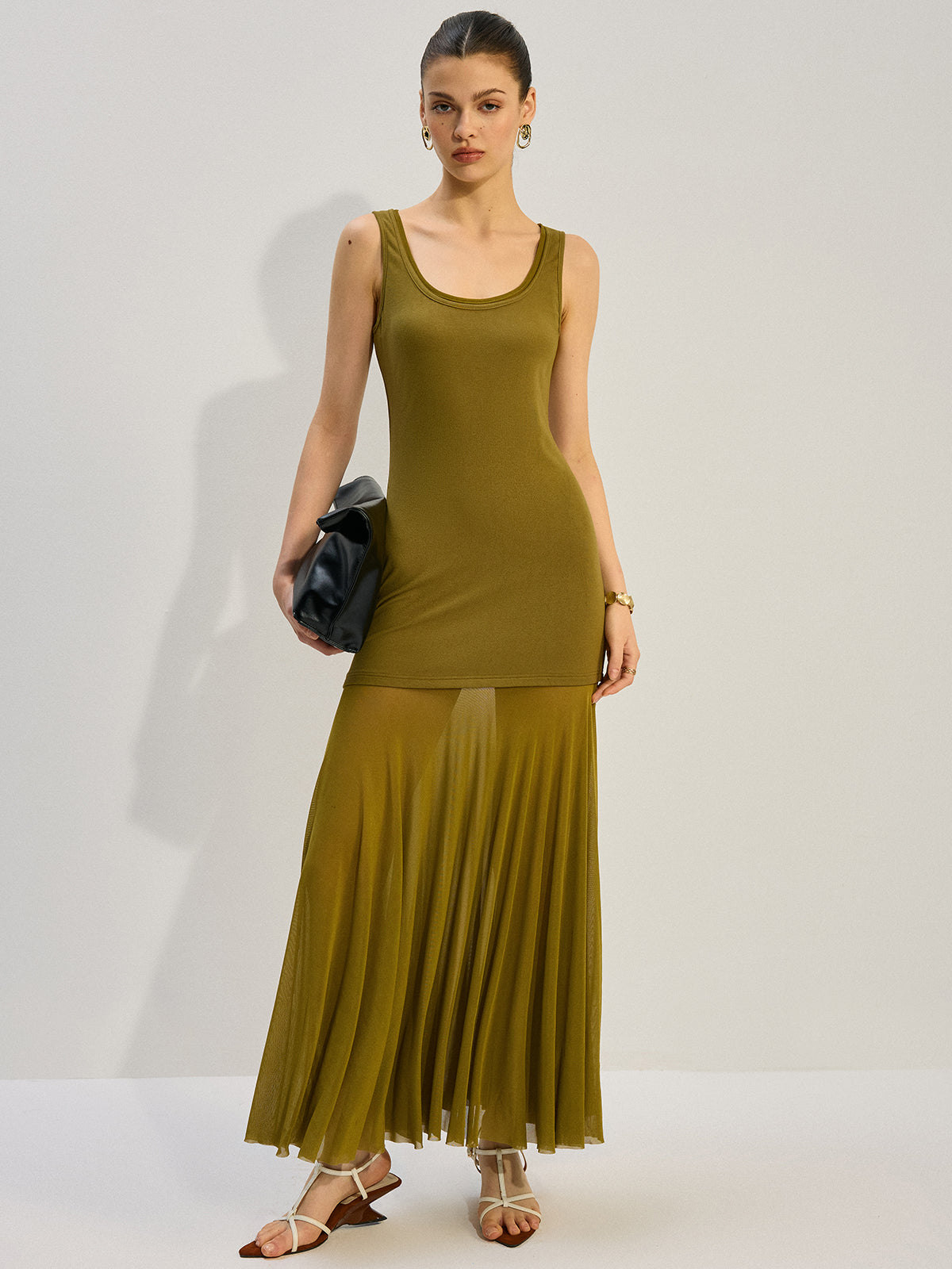 Shimrose – Ärmelloses Maxikleid mit transparenten Einsätzen