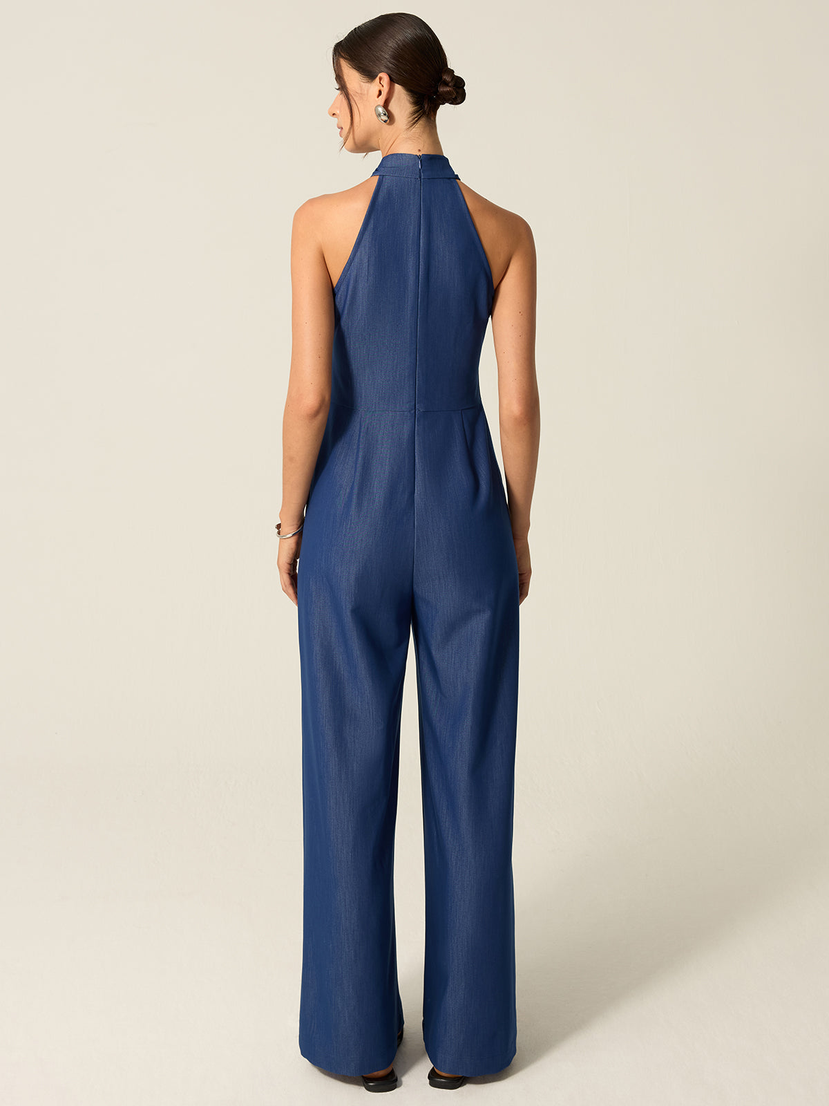 Valys Jumpsuit med fickor och halterneck och vida ben