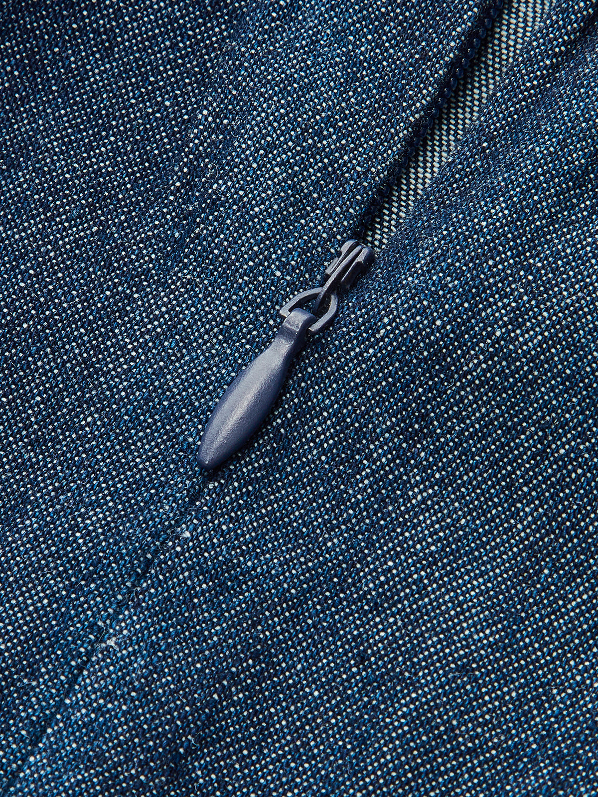 Silkdust Denim Midiklänning med utskurna detaljer