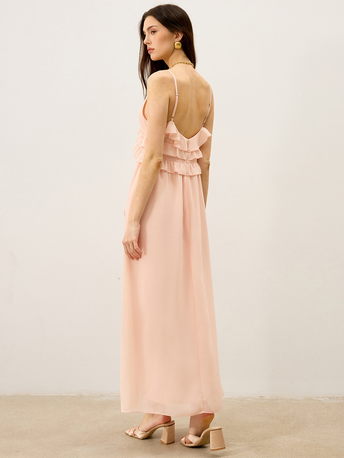 Majestrose – Halbtransparentes Maxikleid aus Chiffon mit Rüschenbesatz