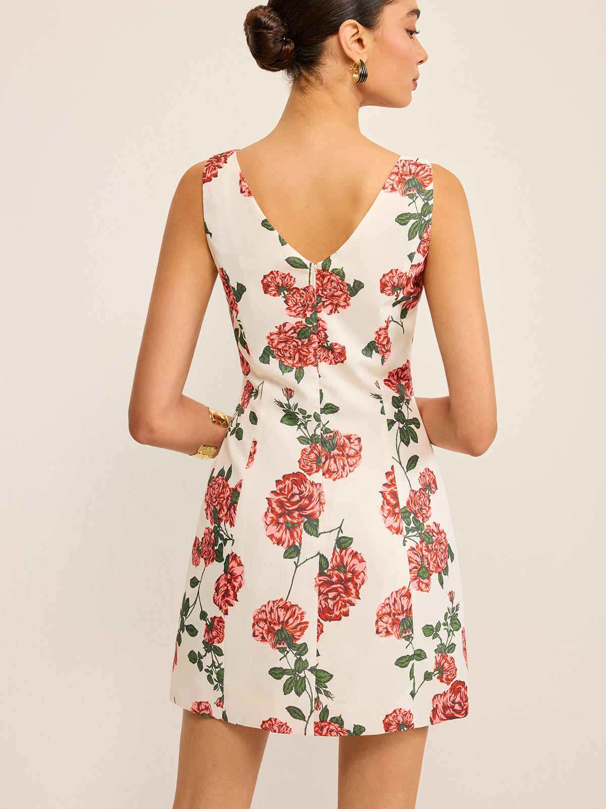 Solardust – Etuikleid mit Blumenmuster