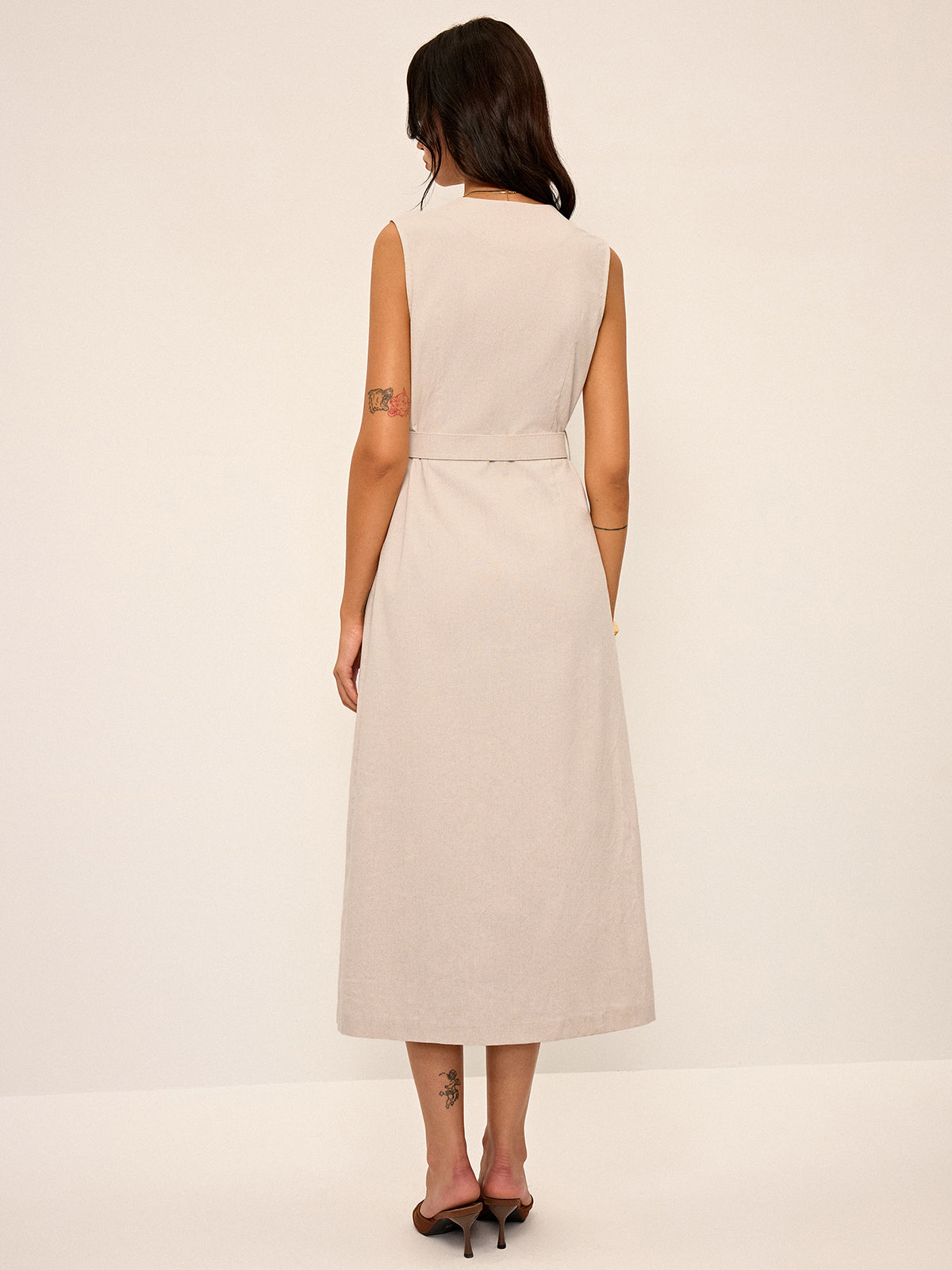 Orlys – Midikleid aus Baumwoll-Leinen-Mischgewebe mit V-Ausschnitt und Gürtel