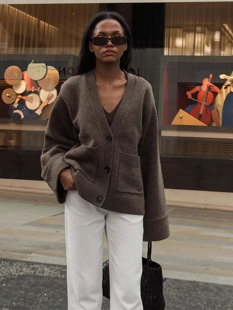 Sofia Strickcardigan mit V-Ausschnitt
