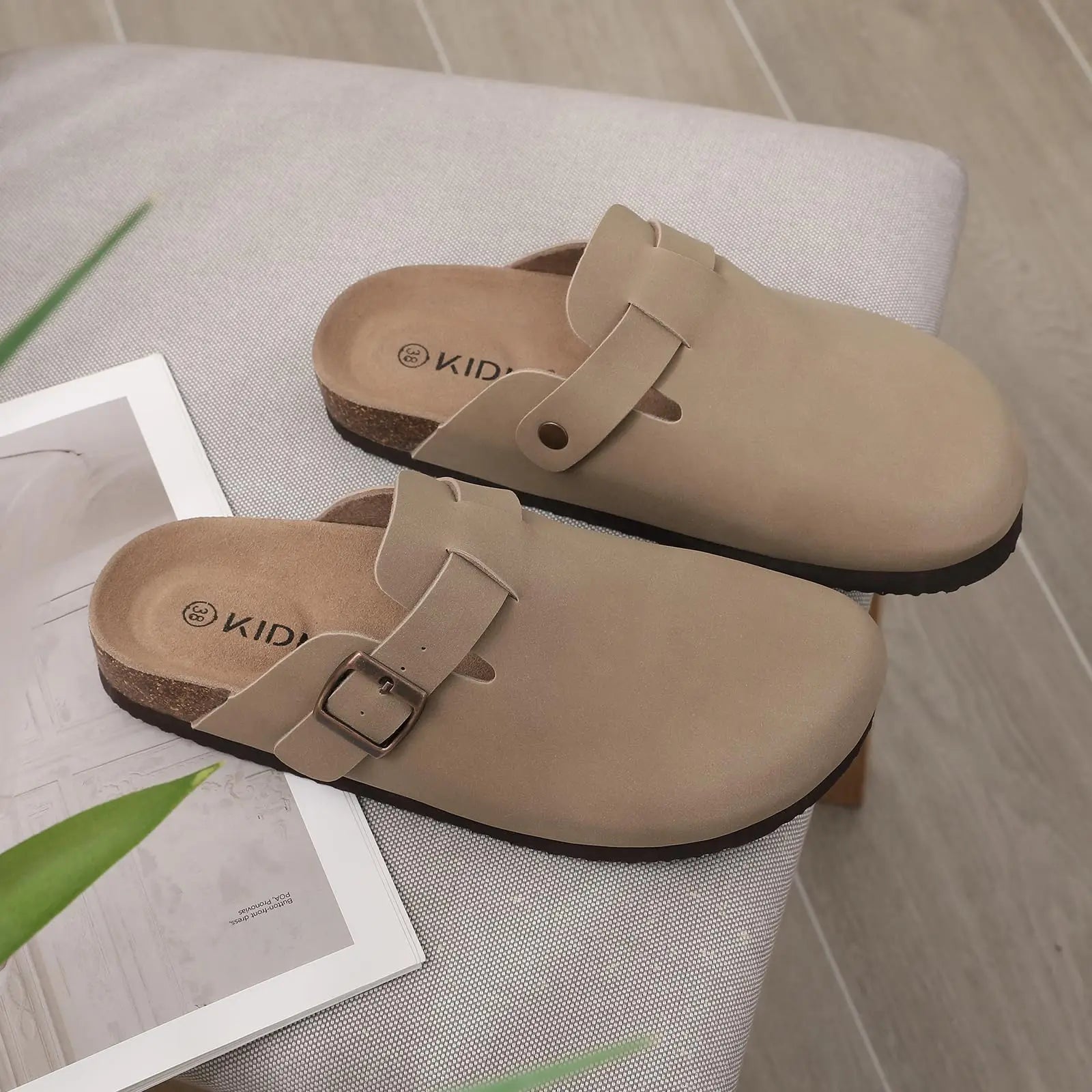 Sienna Wildleder-Pantoletten mit Kork-Innensohle