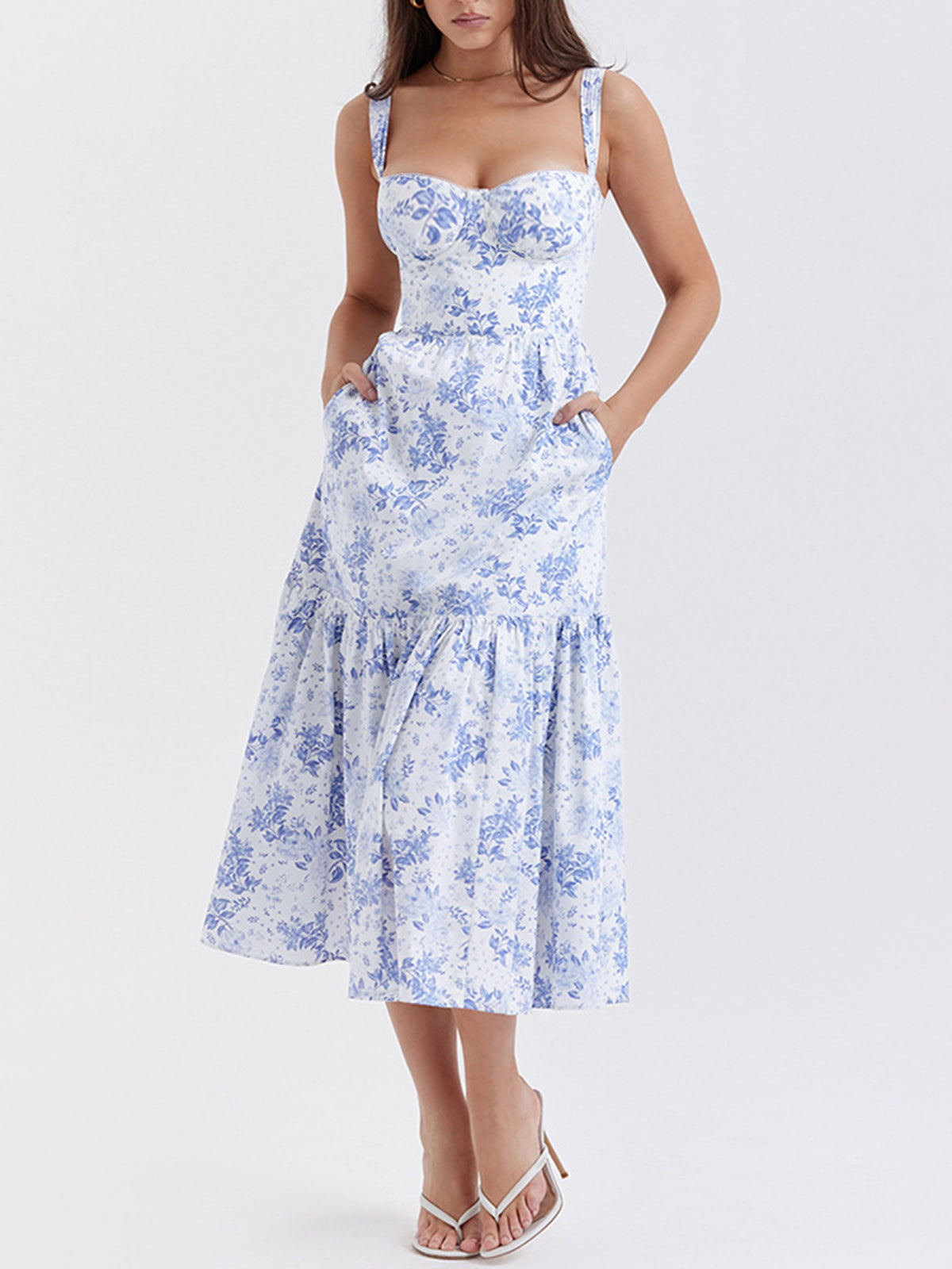ReavŽ Langes Kleid „Forget Me Not“ mit Blumentaschen und Reißverschluss 