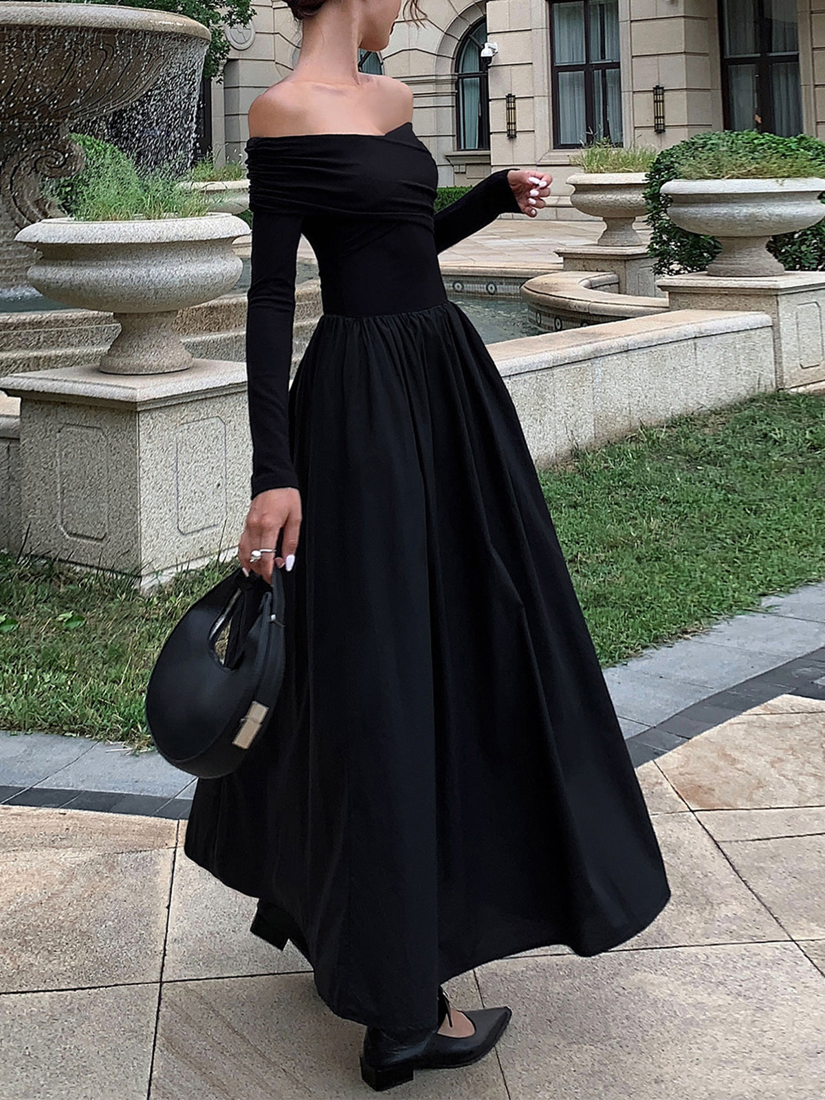 Reverlace – Schulterfreies, langes, überkreuztes Kleid 