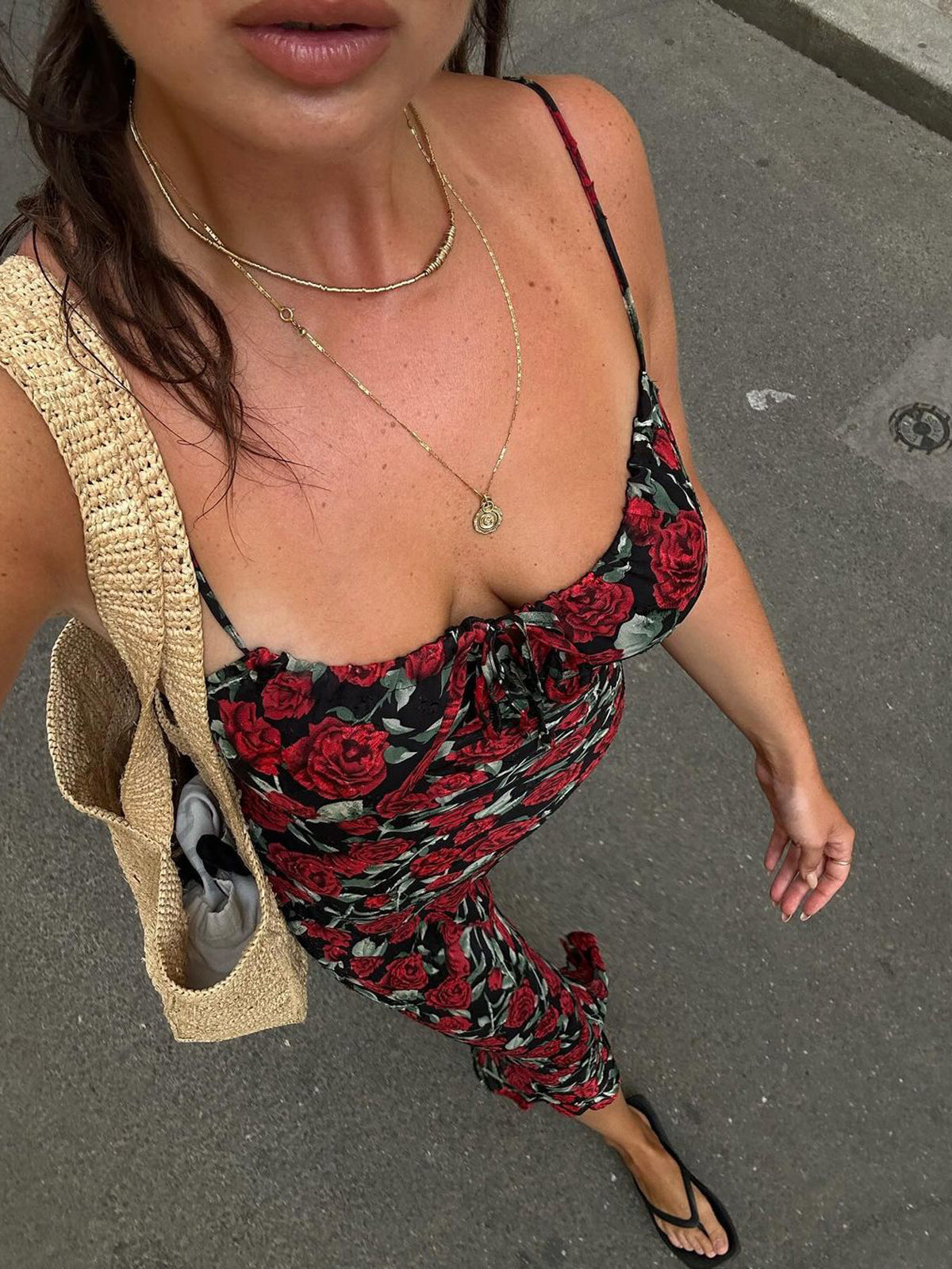 Leviel – Langes Camisole-Kleid mit Blumenmuster „Bulgarian Roses“ 