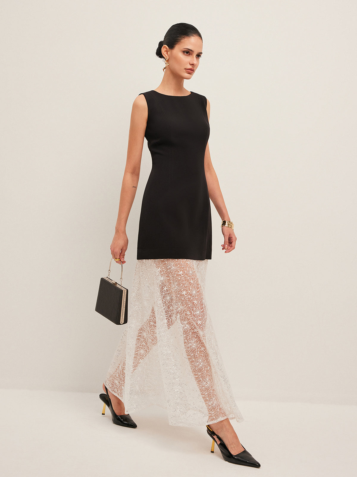 Starglow – Ärmelloses Kleid mit transparentem Spitzeneinsatz 