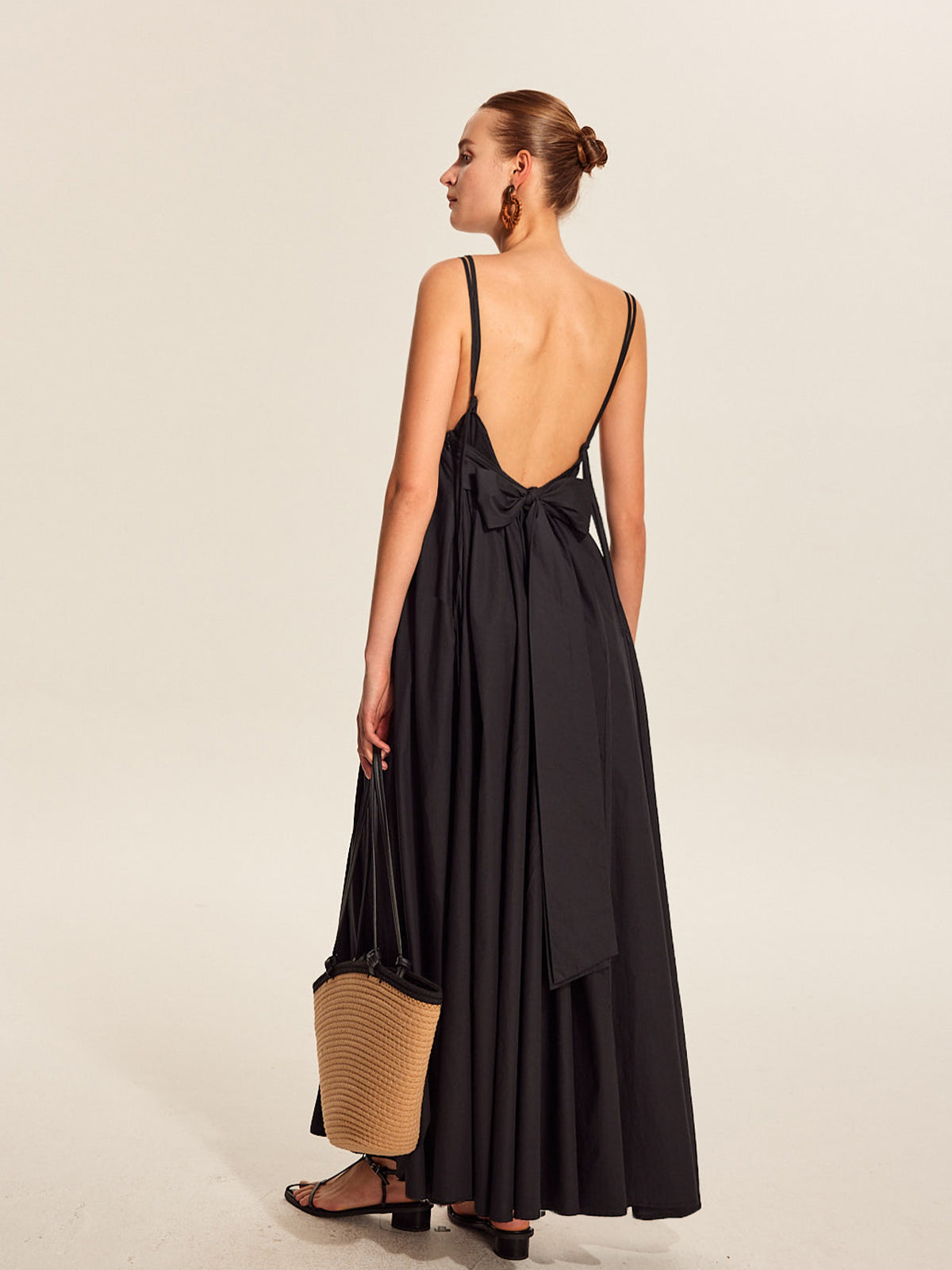 Enchantlace – Camisole-Kleid mit V-Ausschnitt und Doppelträgern 