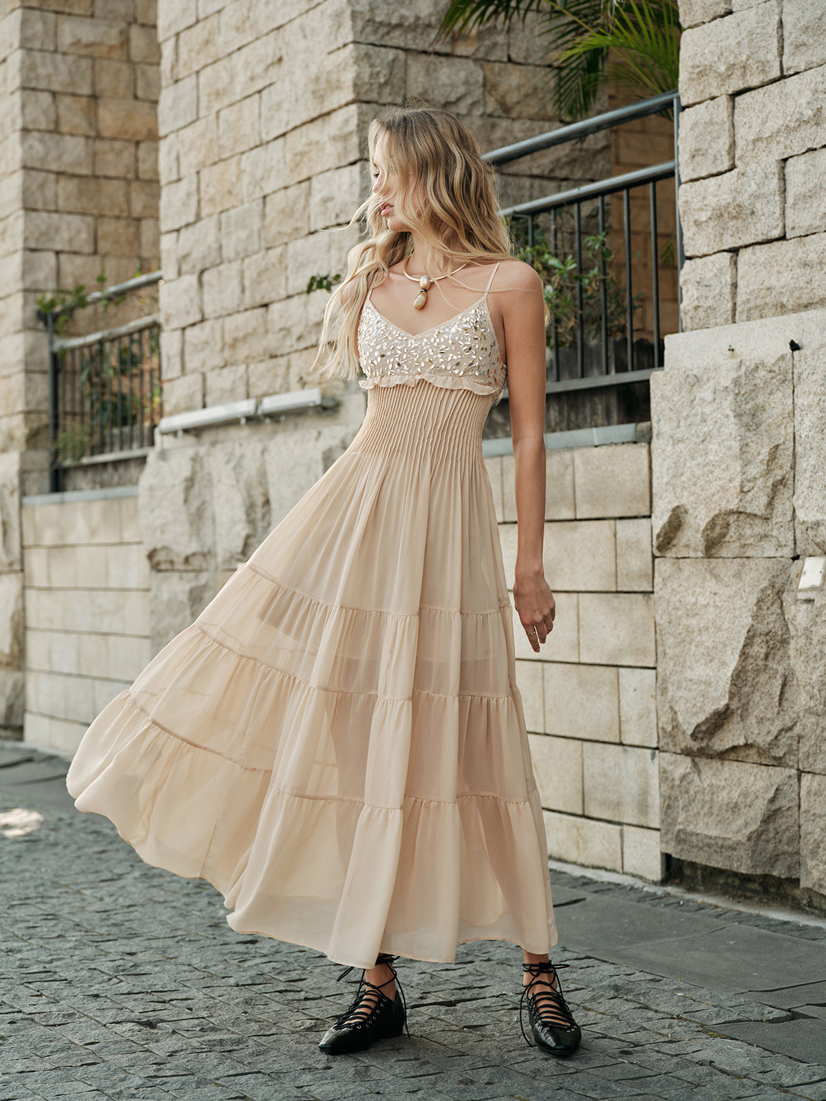 Helvine Halvtransparent Broderad Bustier Klänning 