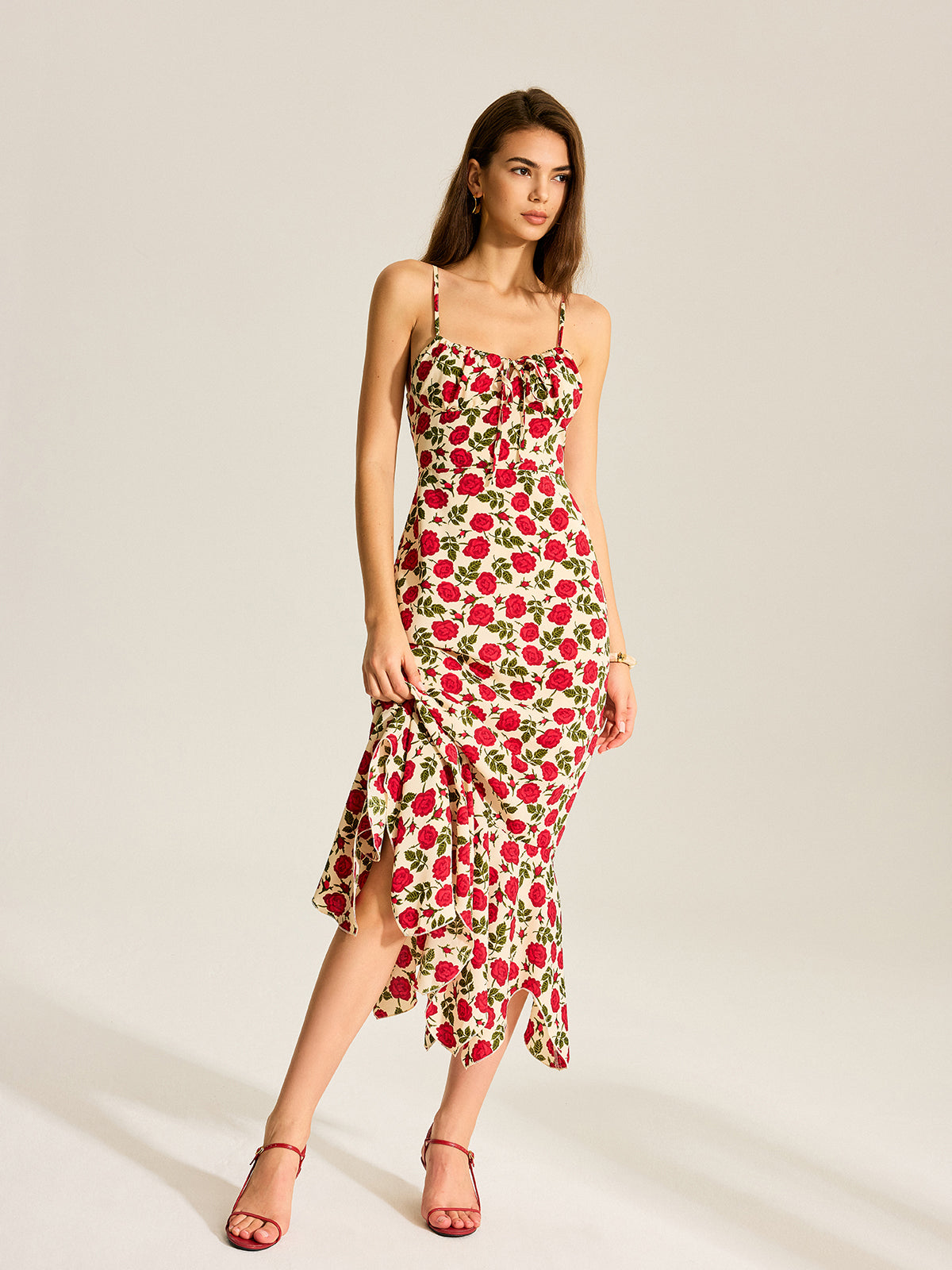 Saviel – Maxikleid mit Blumendruck und Rüschensaum 
