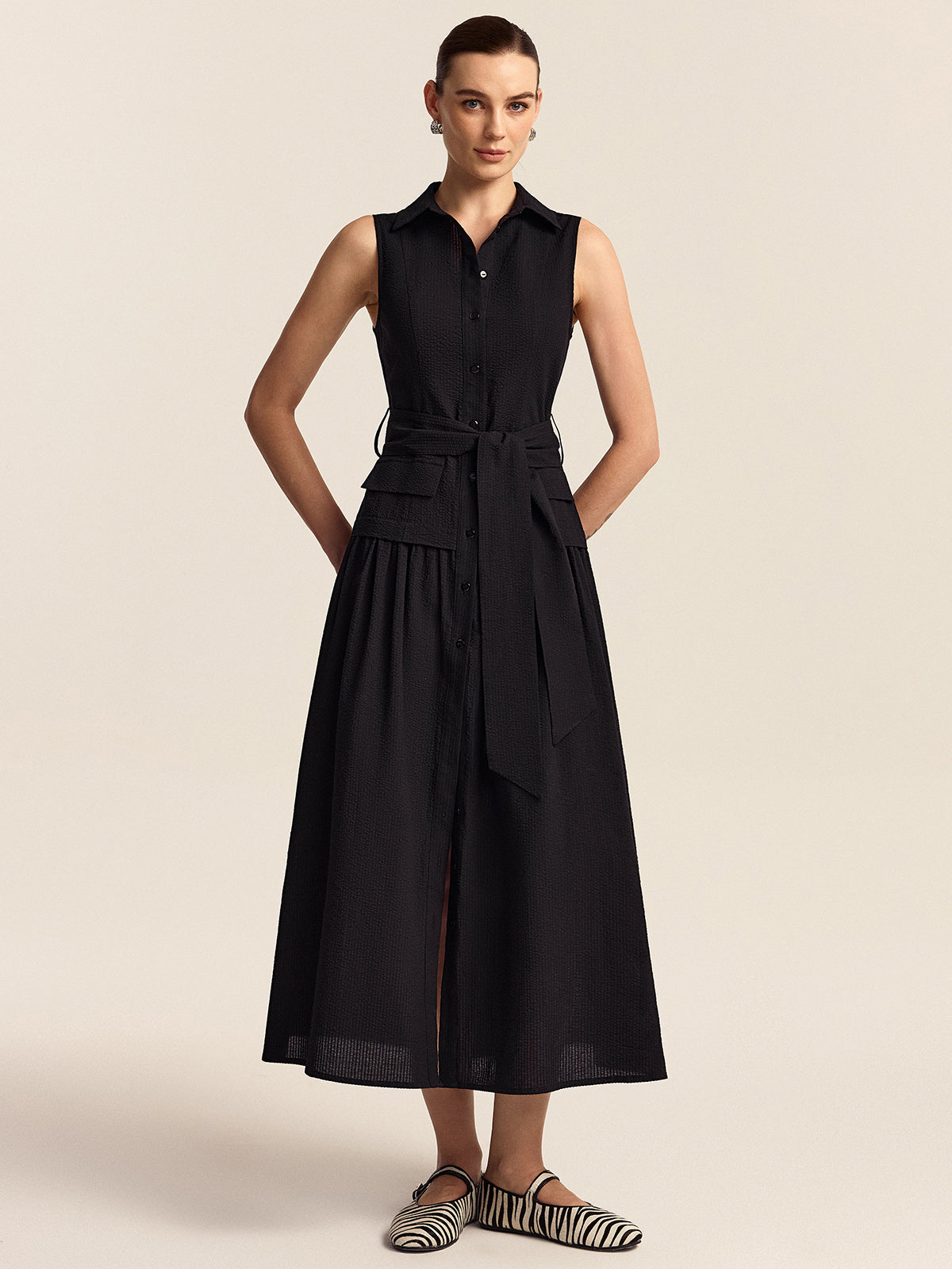 Shimmerene Midikleid mit Knopfleiste vorne und Gürtel 