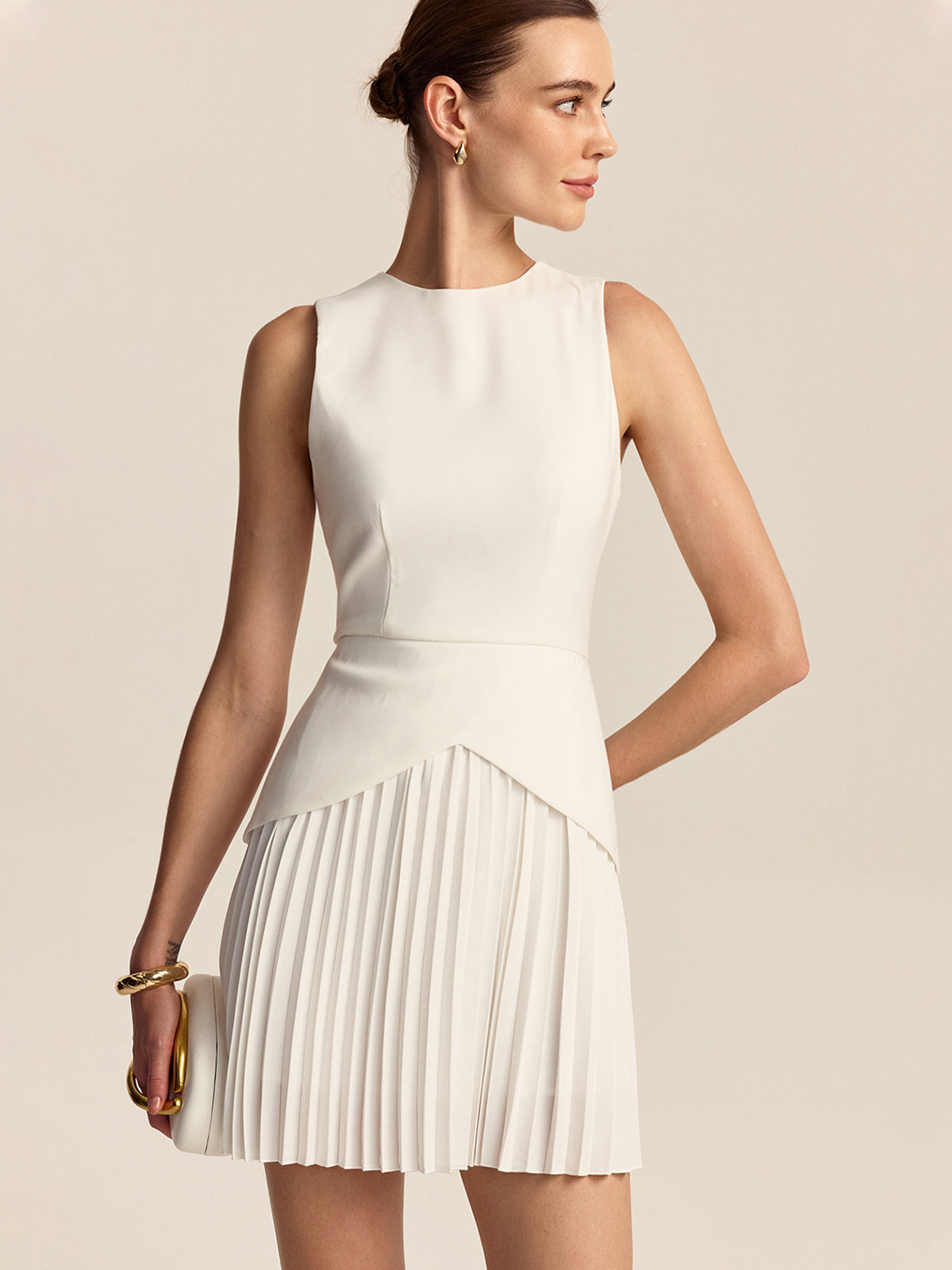 Manore – Minikleid mit plissiertem Saum 